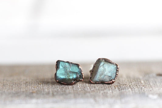 Raw Labradorite Studs - Labradorite Earrings - Raw Stone Copper Earrings