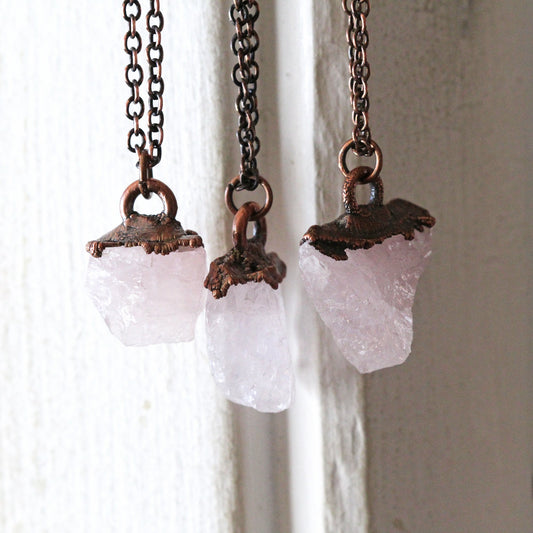 Raw Rose Quartz Necklace - Raw Crystal Pendant - Layering Necklace - Rose Quartz Jewelry