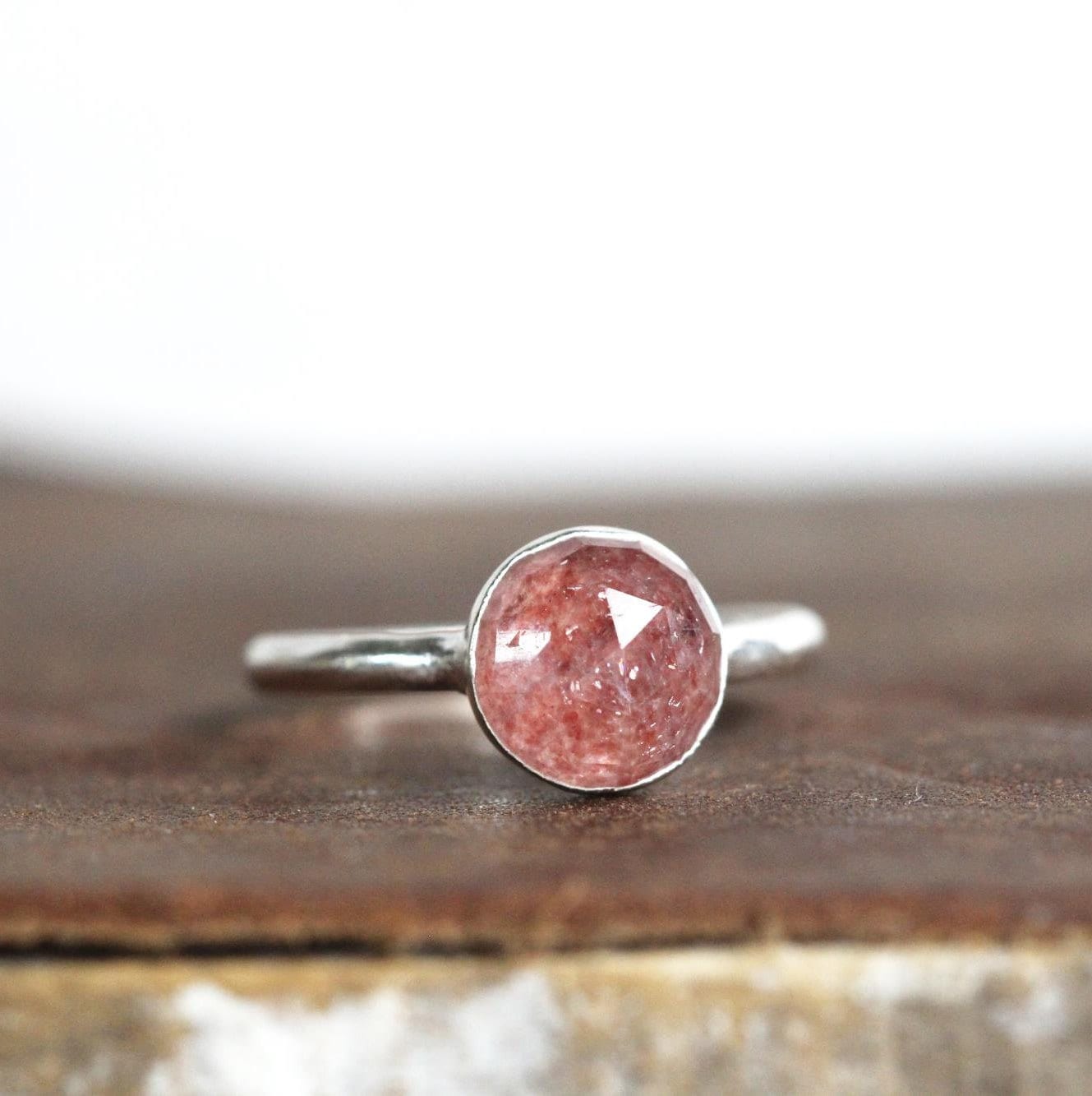 Strawberry Quartz Ring - Round Faceted Crystal - Gold Plated Jewelry